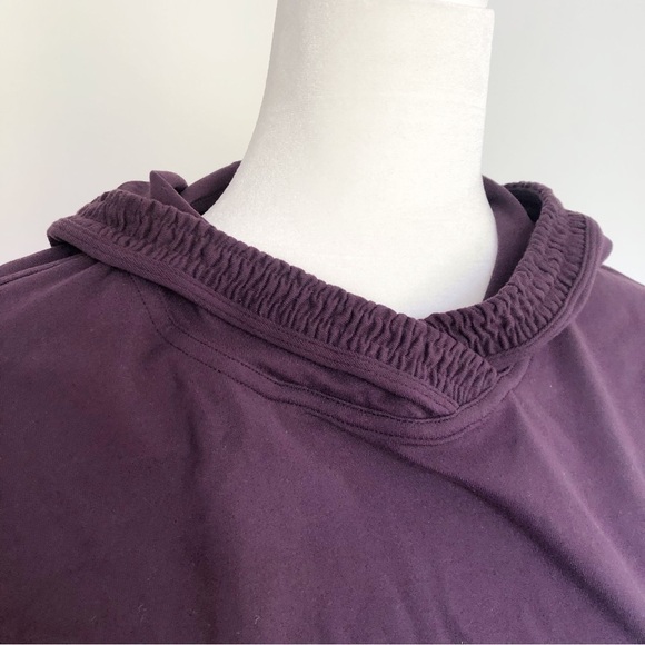 Lululemon Lead the Pack Hoodie in Black Cherry - Picture 8 of 13